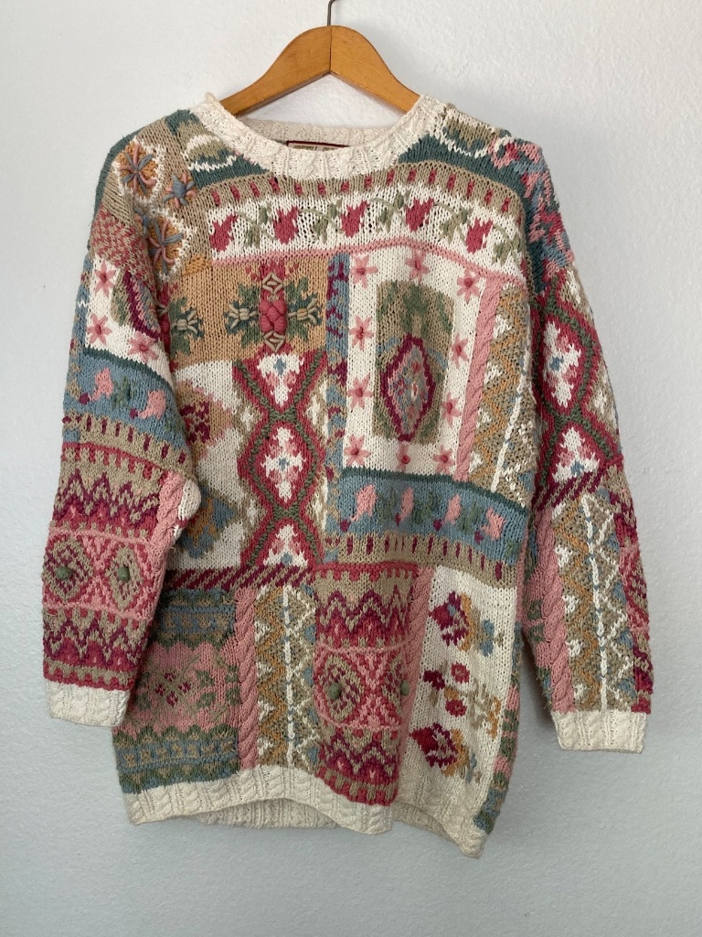 Crystal Kobe Vtg Floral Embroidered Sweater Chunky Knit Small Grandmacore